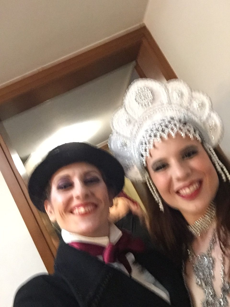 Vintage Circus & Burlesque - May 2018 @ Teatrò, Abano Terme - The True Story of Mary Poppins - Backstage room-mate